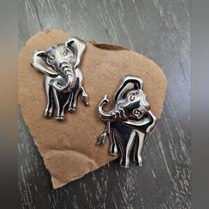 Silver Elephant Brooch Set